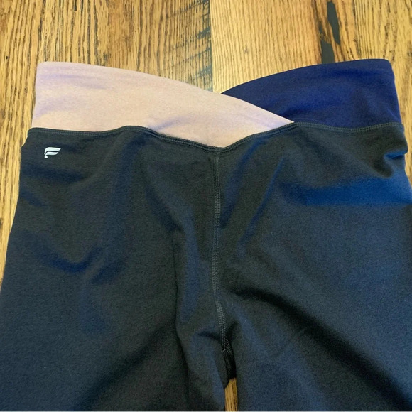 Fabletics powerhold crossed leggings - Picture 4 of 7